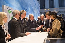 Niederländisches Königspaar wohnt Vertragsunterzeichnung über Kabel- und Konverterbau von NordLink bei. Willem-Alexander, König der Niederlande, Königin Máxima (rechts im Bild), Mel Kroon, CEO TenneT, Auke Lont, CEO Statnett, , Ulrich Spiesshofer, C